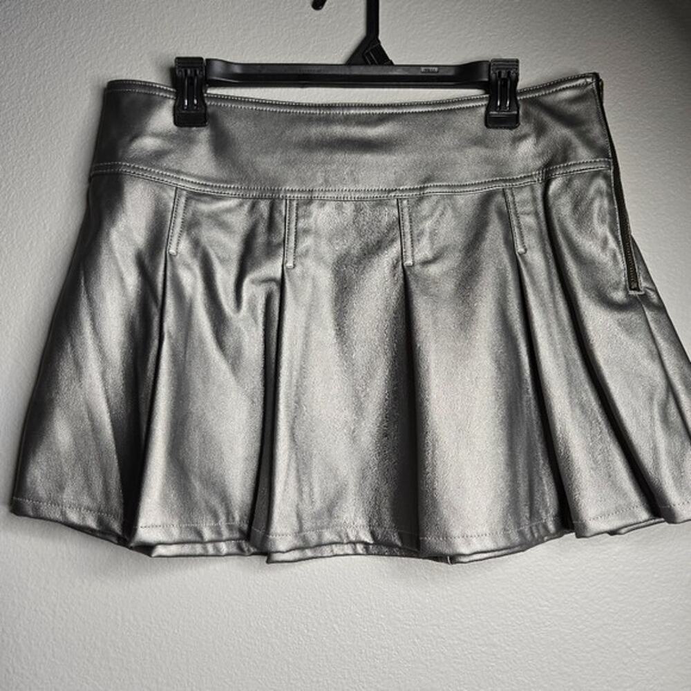 SET of 3 Celebrity Pink Size L Women Pink Gray Black Faux Leather Pleated Skort - Picture 4 of 15